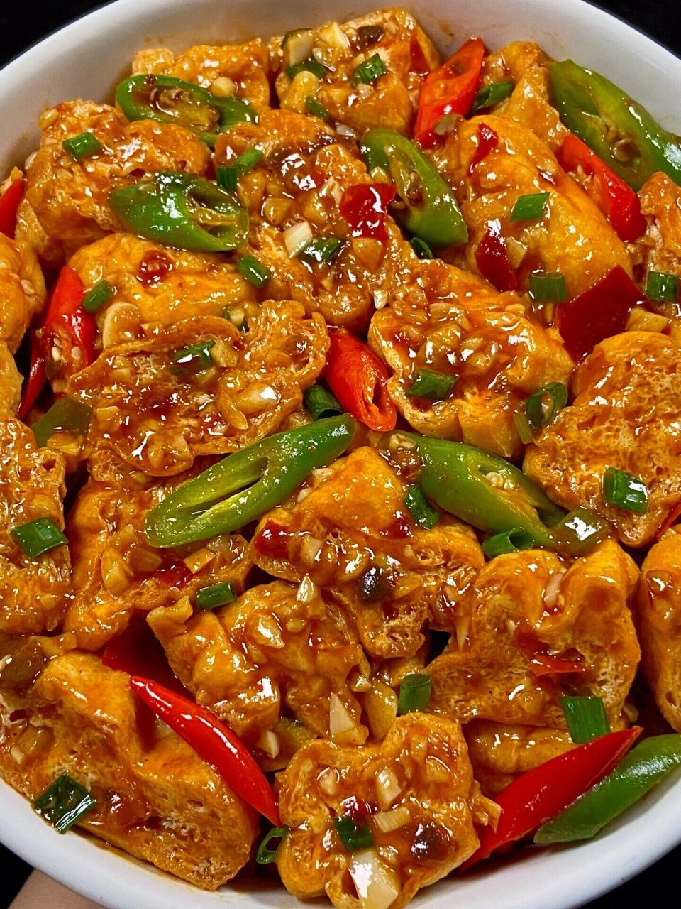香辣的辣椒炒油豆腐这样做真的是香迷糊了!