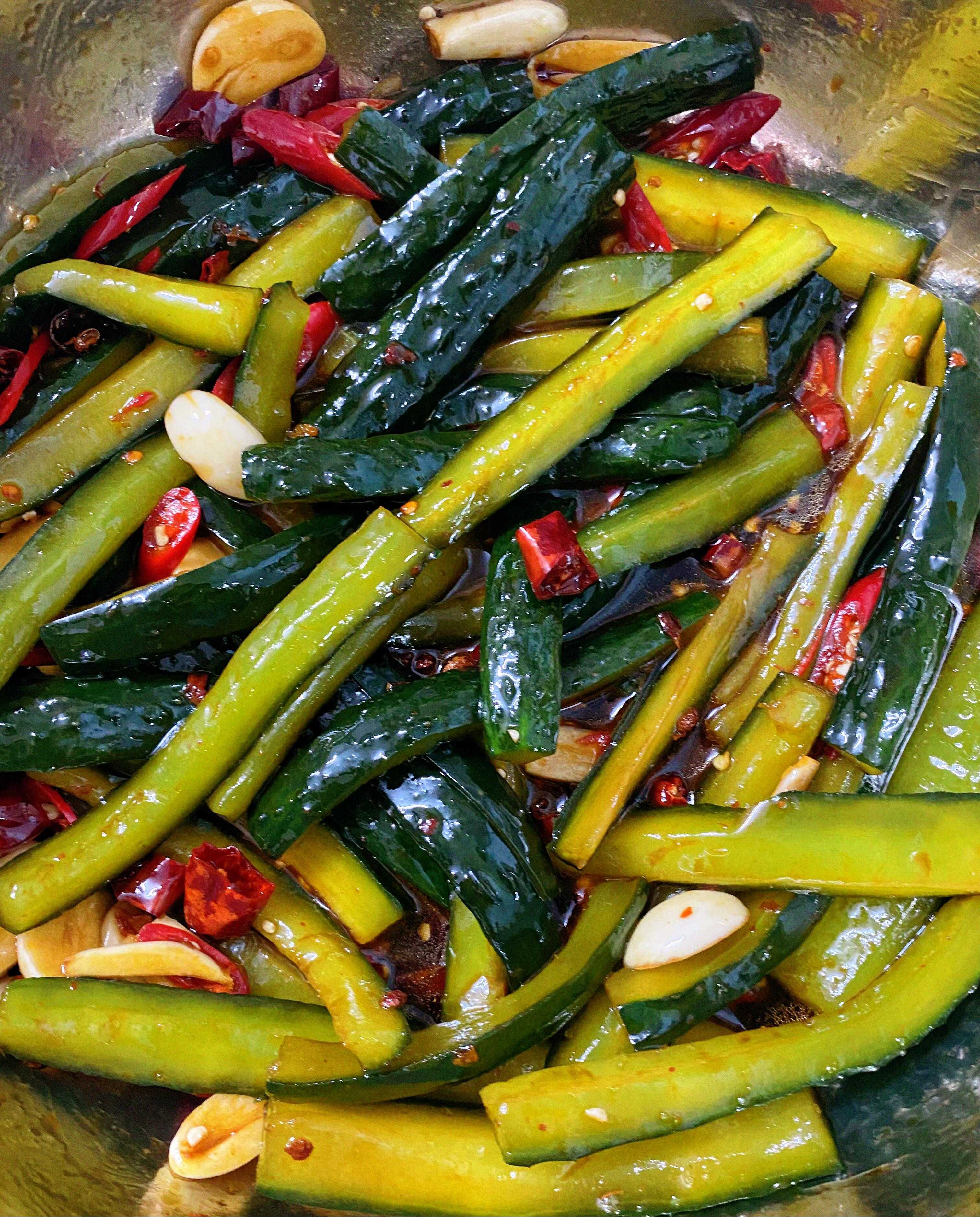 酸辣脆爽的黄瓜条,夏日开胃菜绝绝子!