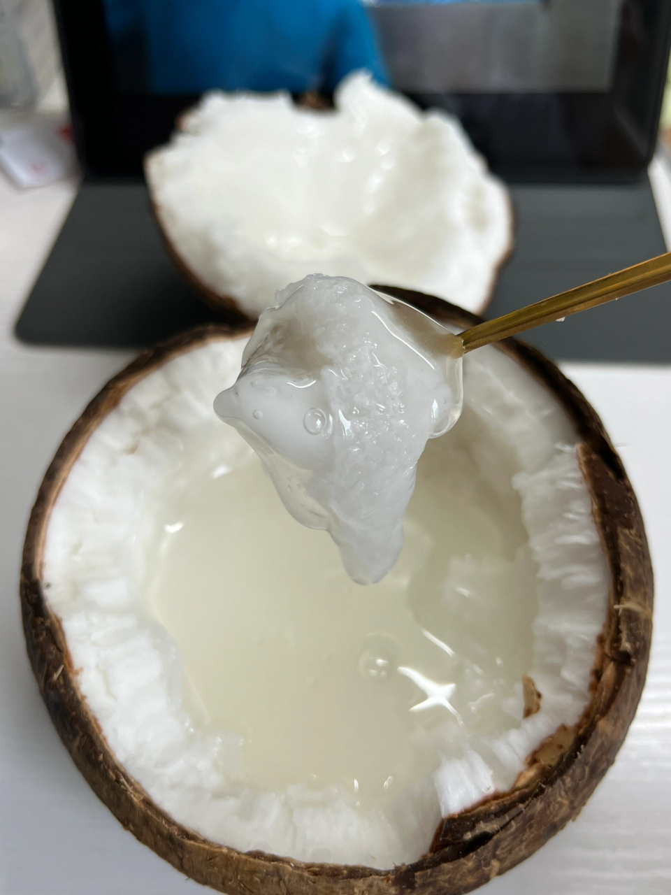 好想深挖一口放嘴里 物色了很久的糯米椰 终于买到了 也吃到了 对不喜