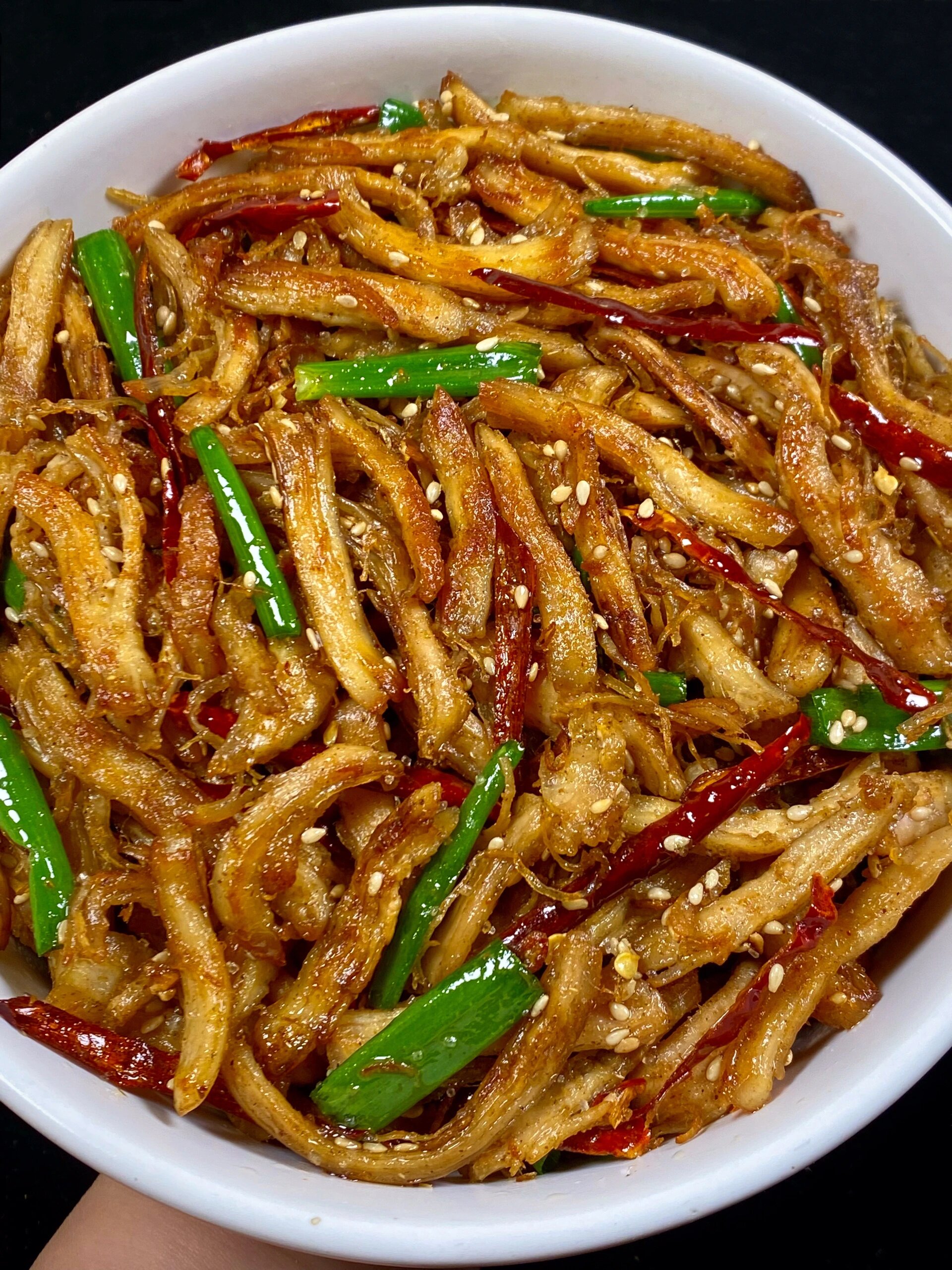 香辣的麻辣鸡丝这样做真的是香迷糊了!