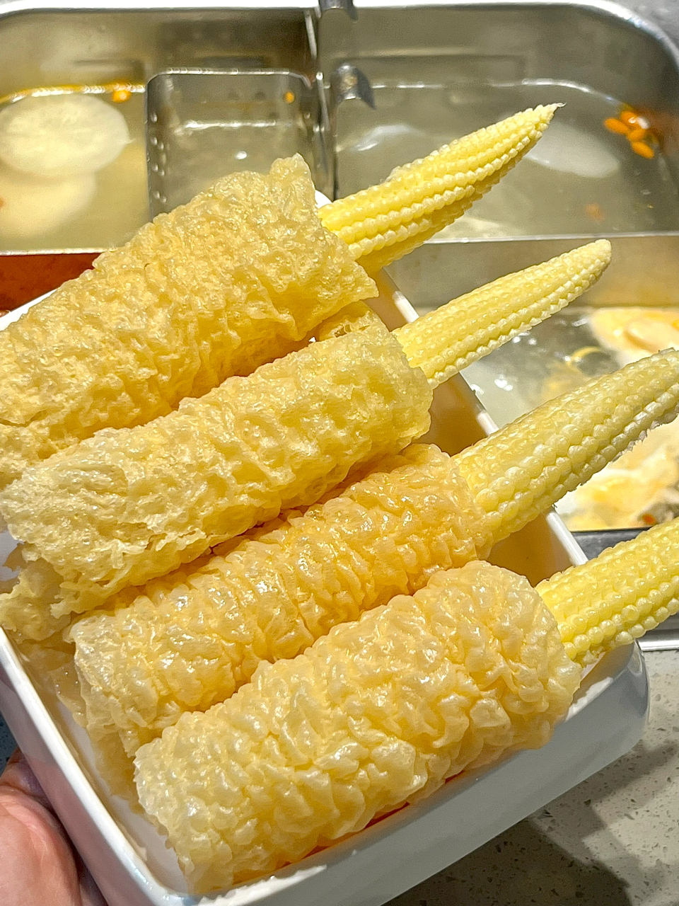 信我01海底捞这个吃法好吃到起飞啊! ! ! 响铃卷包玉米笋