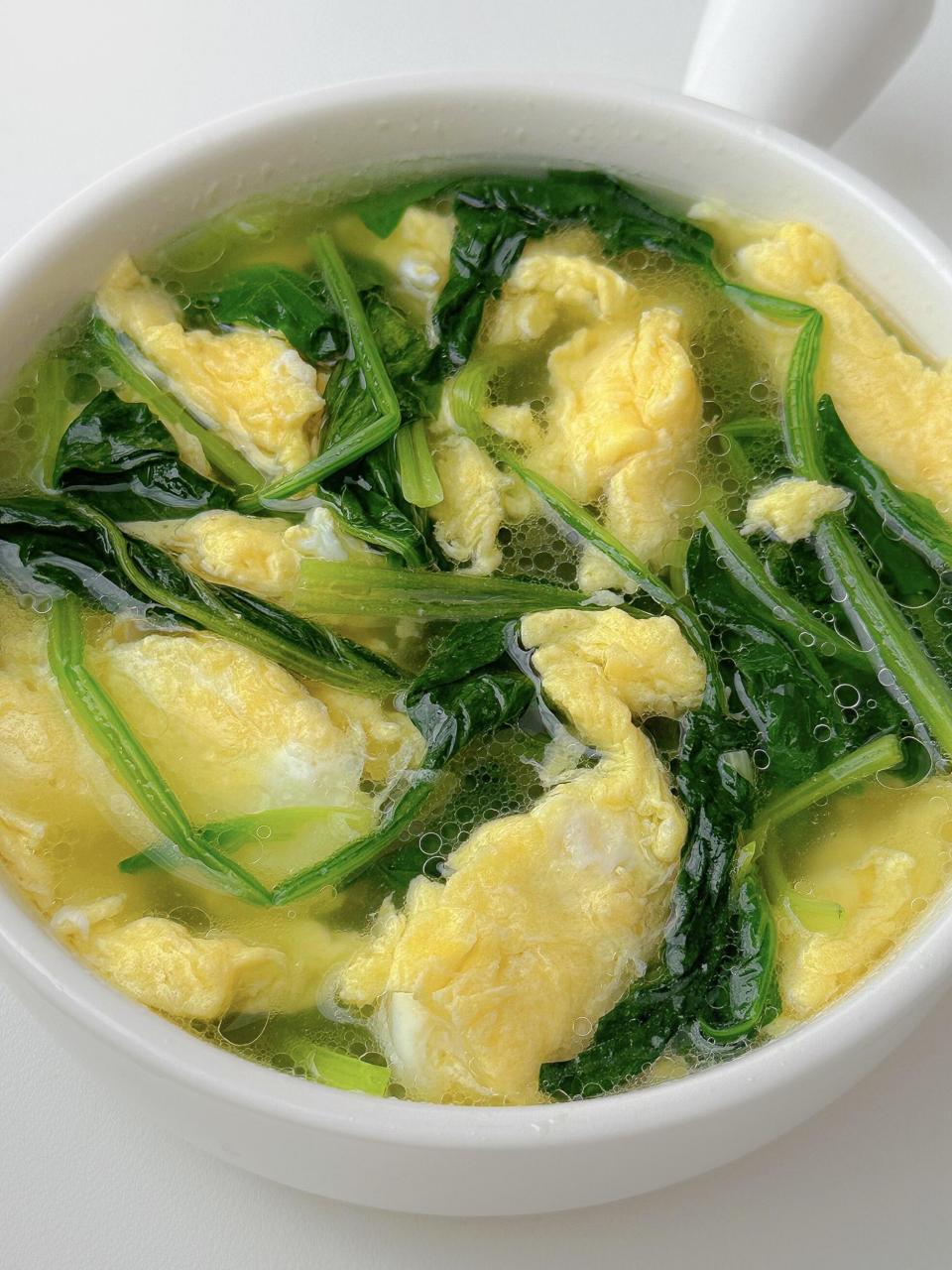 麻麻们!菠菜鸡蛋汤汤汁鲜美真的巨好喝