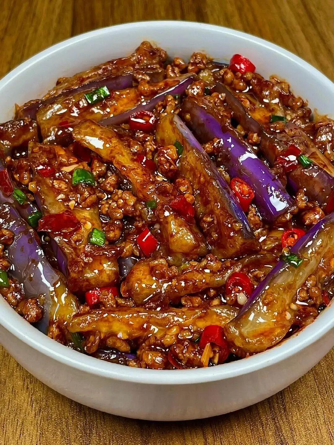 这个肉末茄子给我好吃哭.@热门美食推荐的动态