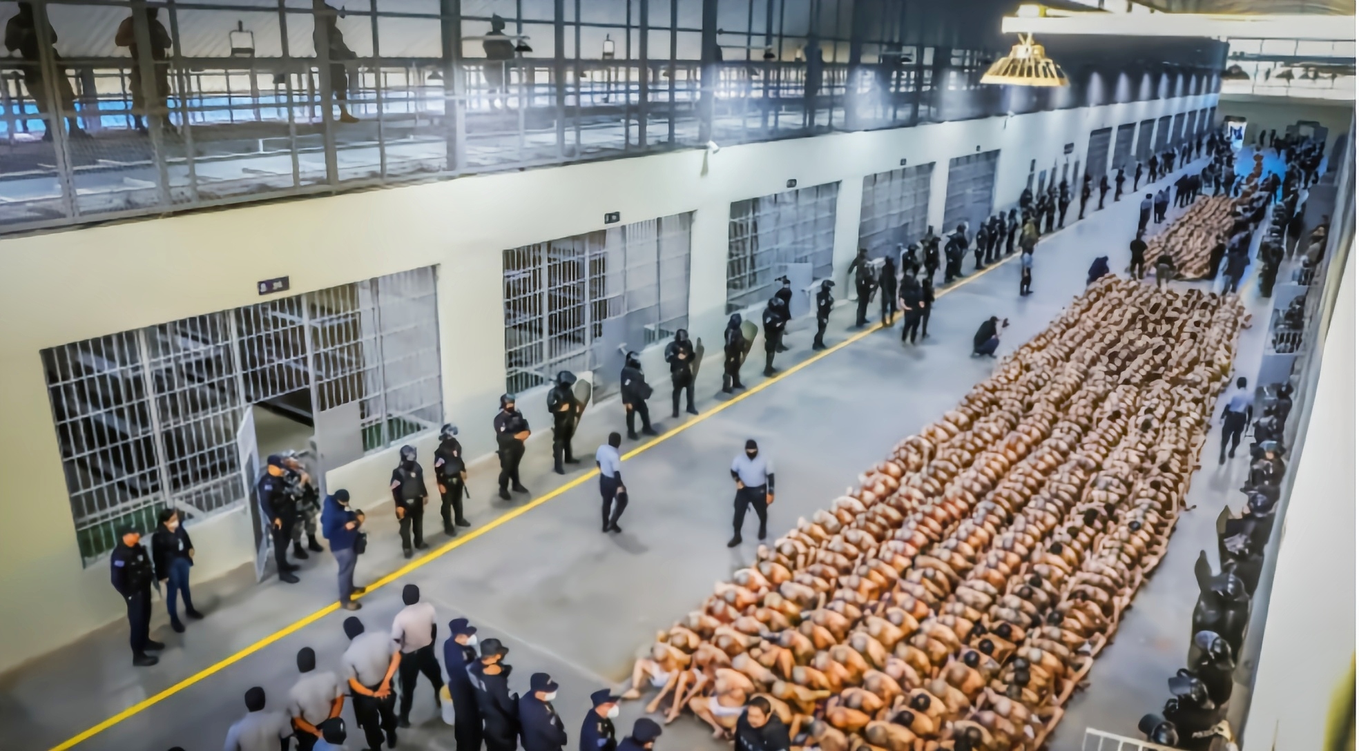 萨尔瓦多臭名昭著的巨型监狱塞科特