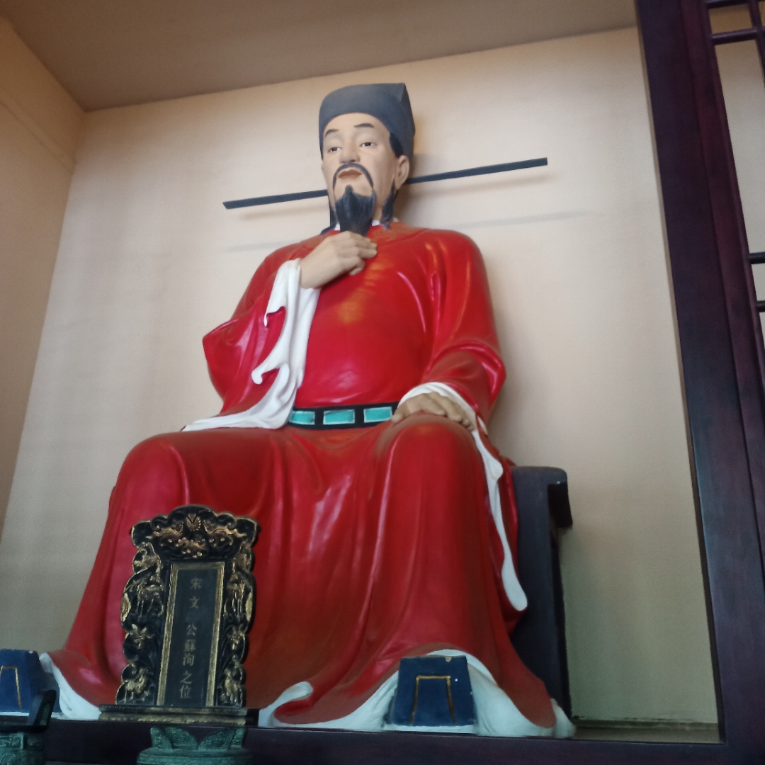 哈哈哈 我又来了 最近几天去玩了呢 !