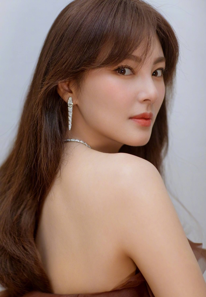 娱乐新鲜事# 【张雨绮力挺周星驰】张雨绮发文力挺周