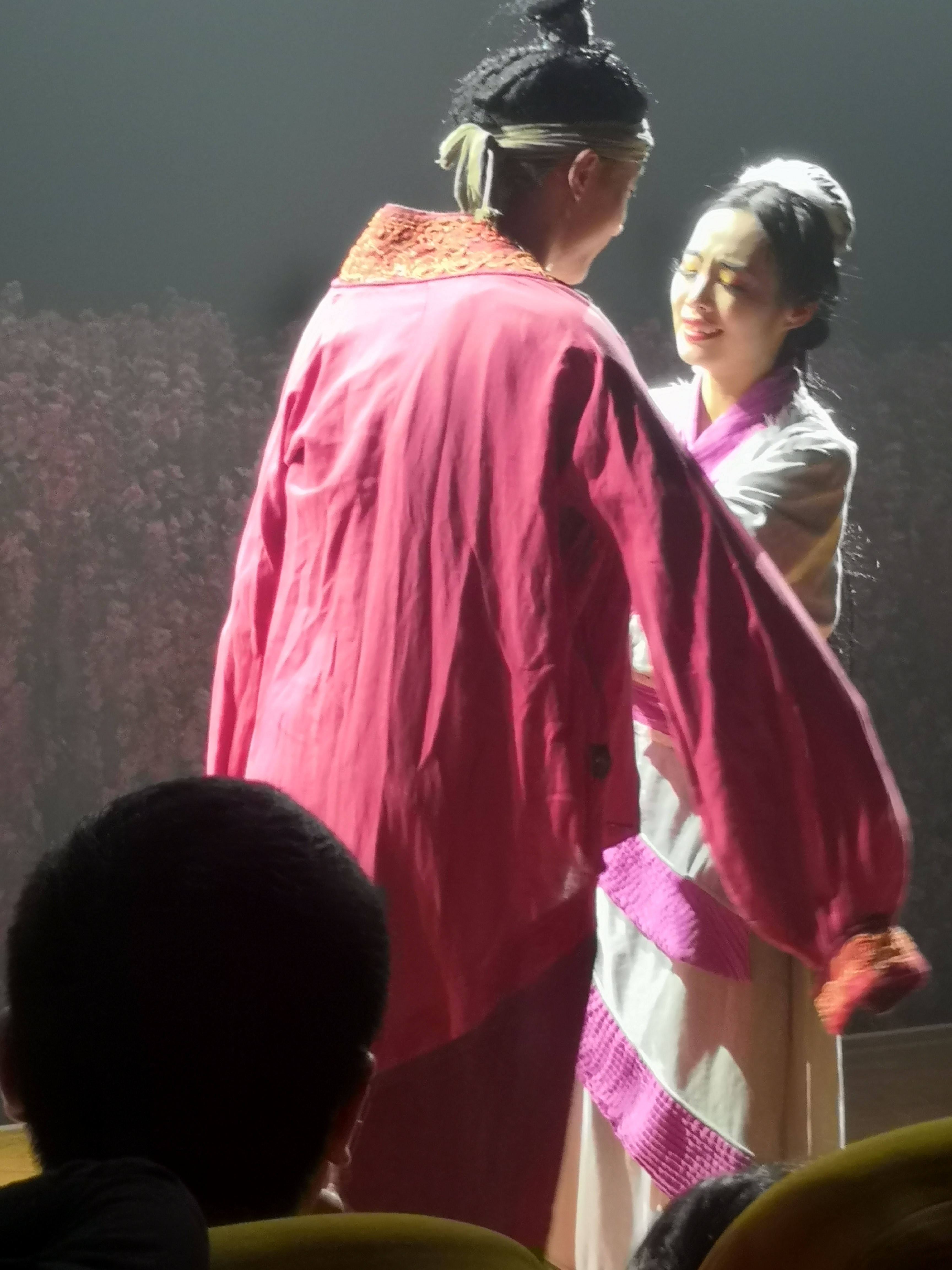 孟姜女哭长城,为啥要把长城哭倒,有这么神奇力量,把丈夫哭活不更好么?