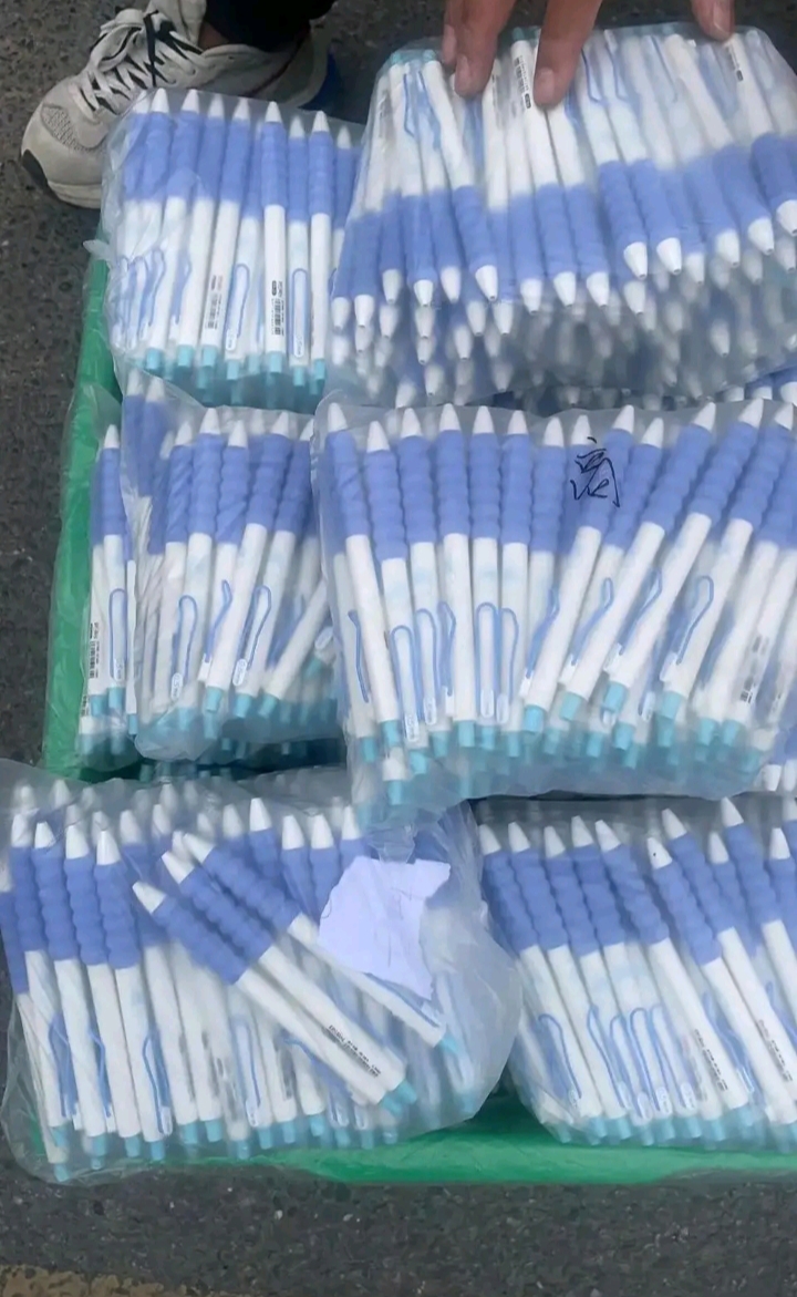 外发    组装一支笔0.