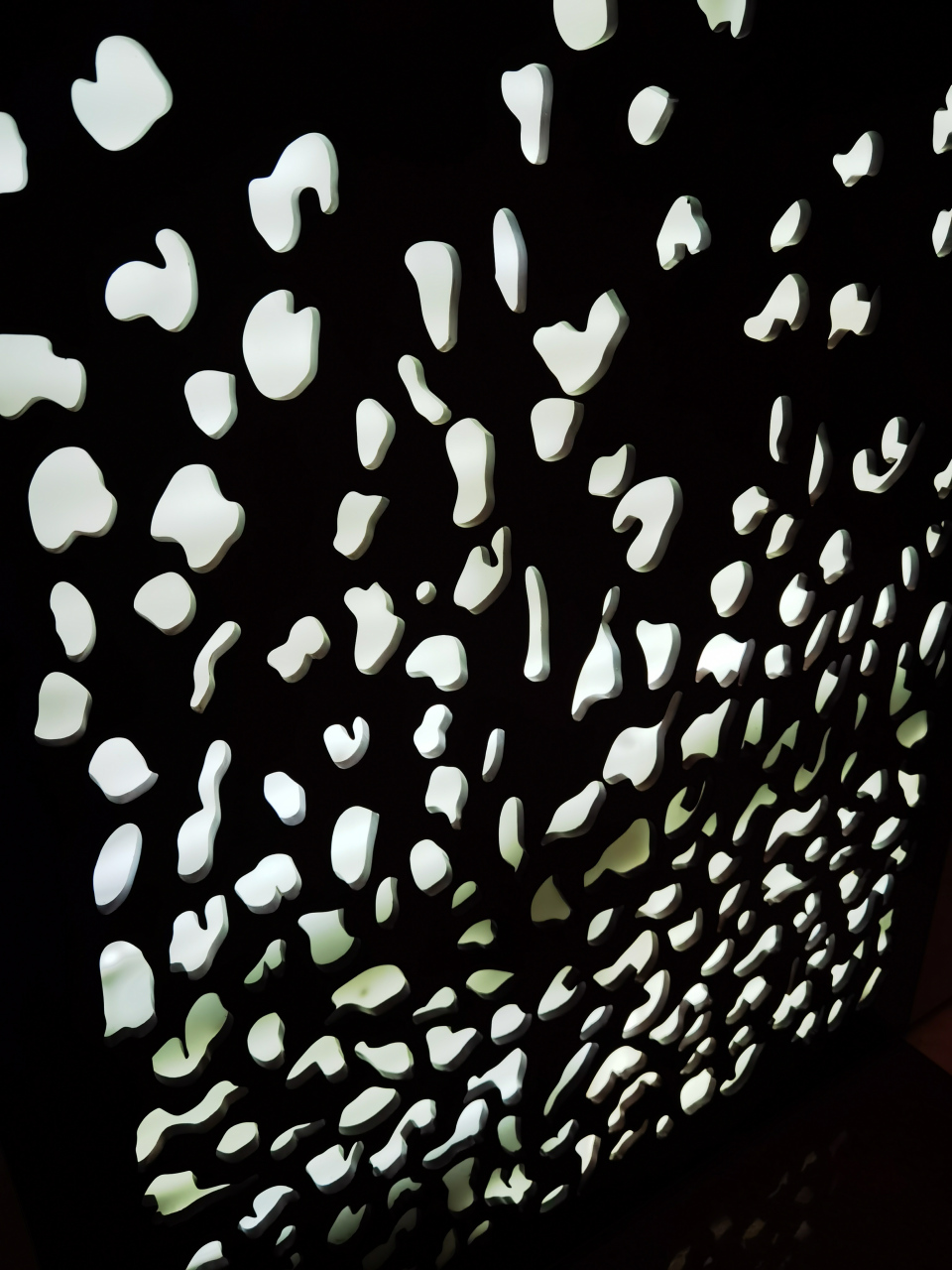 顿悟 通过正确的修行方法,迅速地领悟佛法的要领,从而指导正确的实践