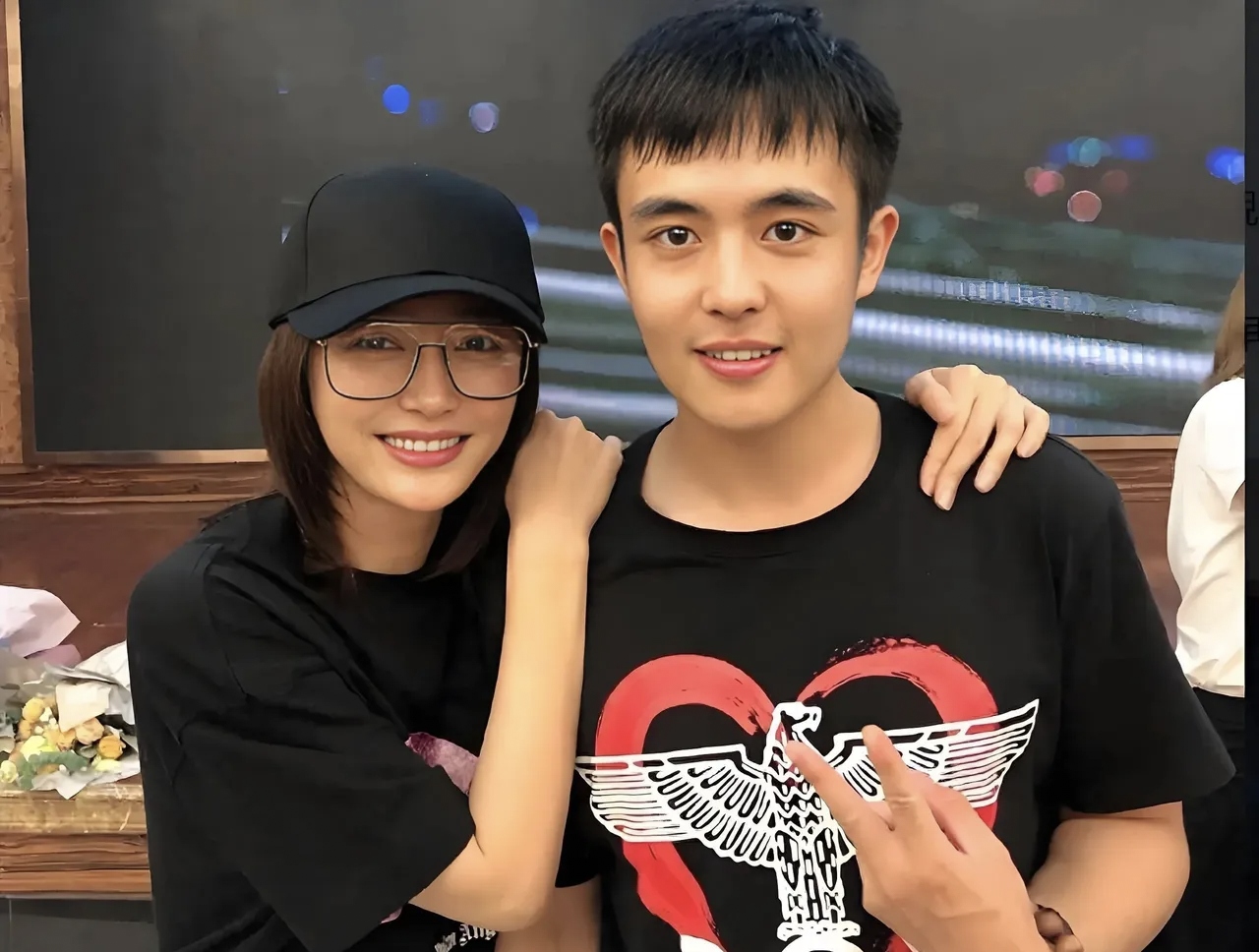 没有这三条王星回不来:一伟大的祖国,二网络的时代.三牛逼的女朋友