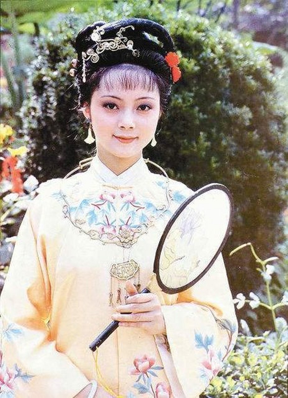 从薛宝钗来论"精致的利己主义者"  薛宝钗相信大家都不陌生吧,在我看