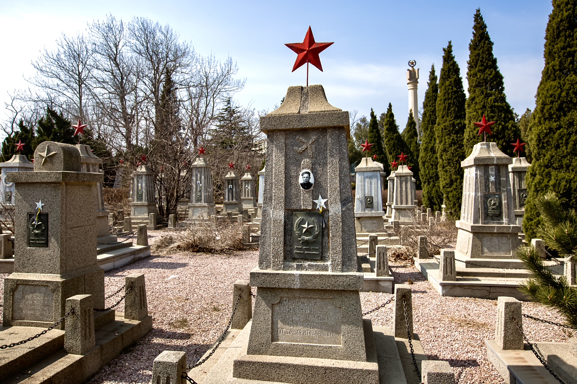 旅顺#  《百年旅顺》-苏军烈士陵园 (三)红军烈士墓及纪念碑    乙 