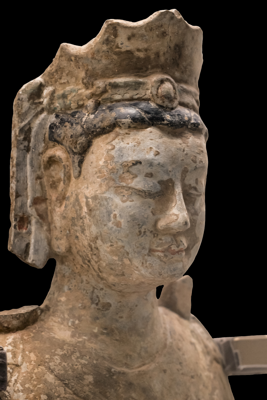 旅顺博物馆#  《穿越千年的东方微笑》-青州造像 (32)贴金彩绘思惟