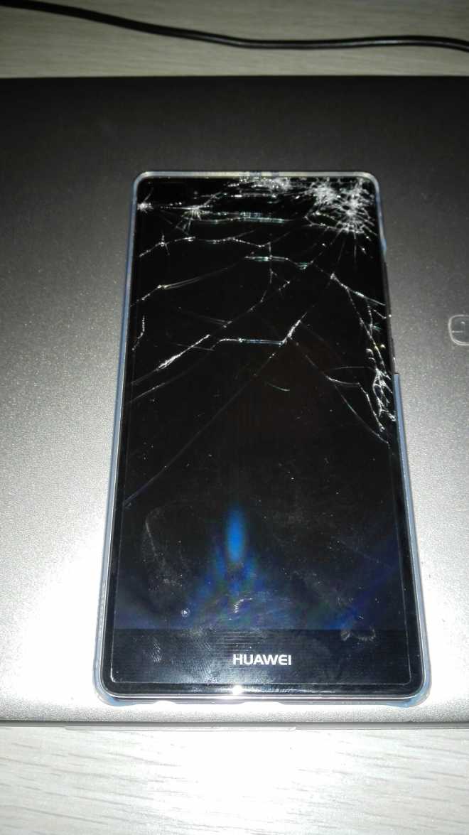 华为手机一摔就碎