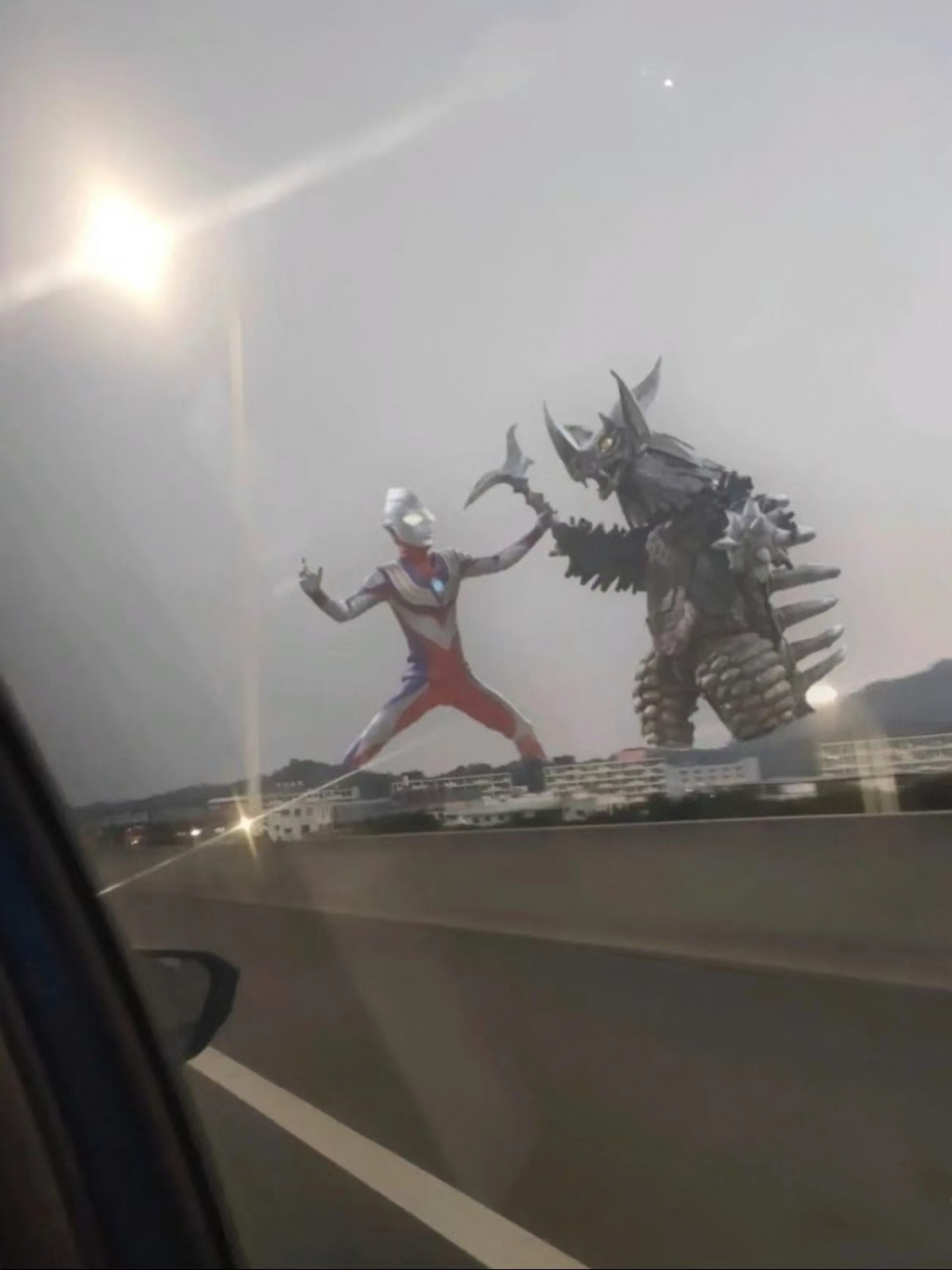 奥特曼大战怪兽(高速随拍)