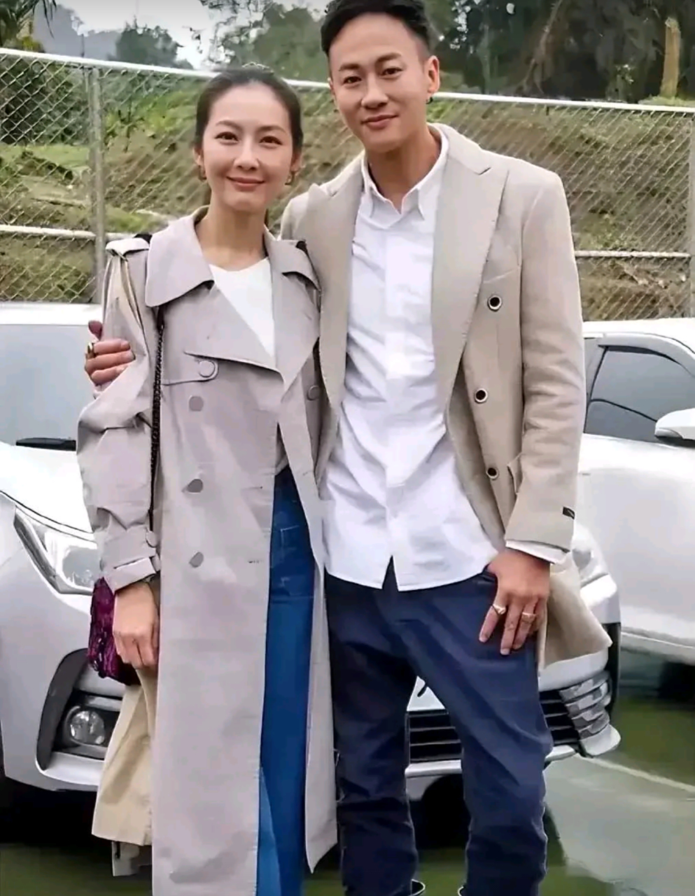 何润东的老婆颜值不亚于大明星~  何润东的老婆林佩希不愧是模特呐