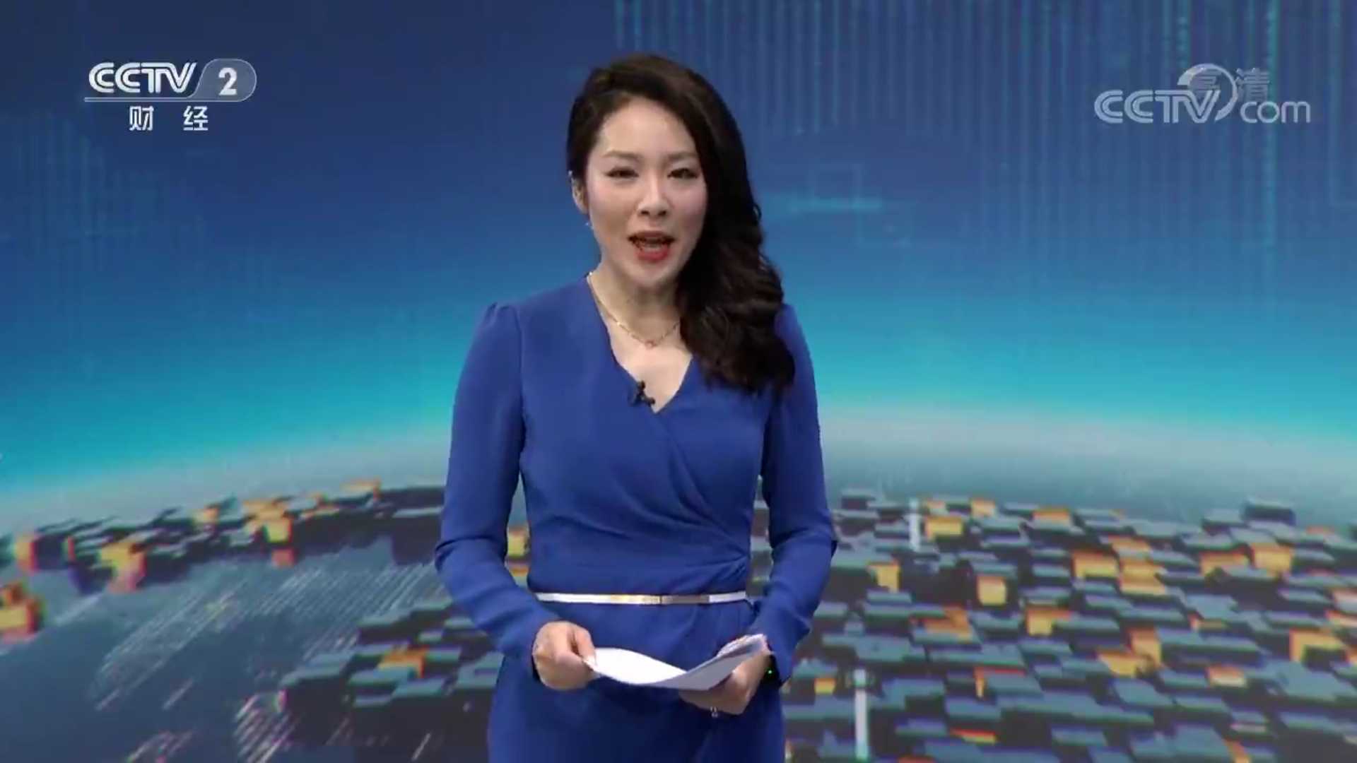 漂亮女孩李斯璇以前正常上班,每次休息换班