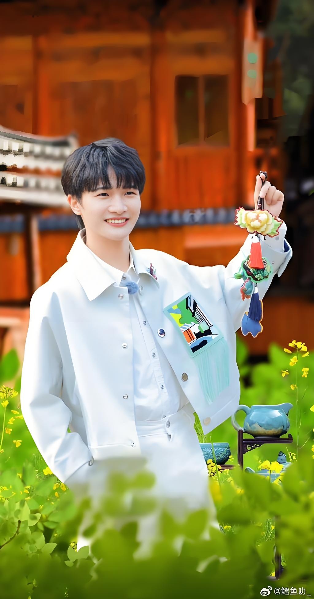 周深的帅照来几张