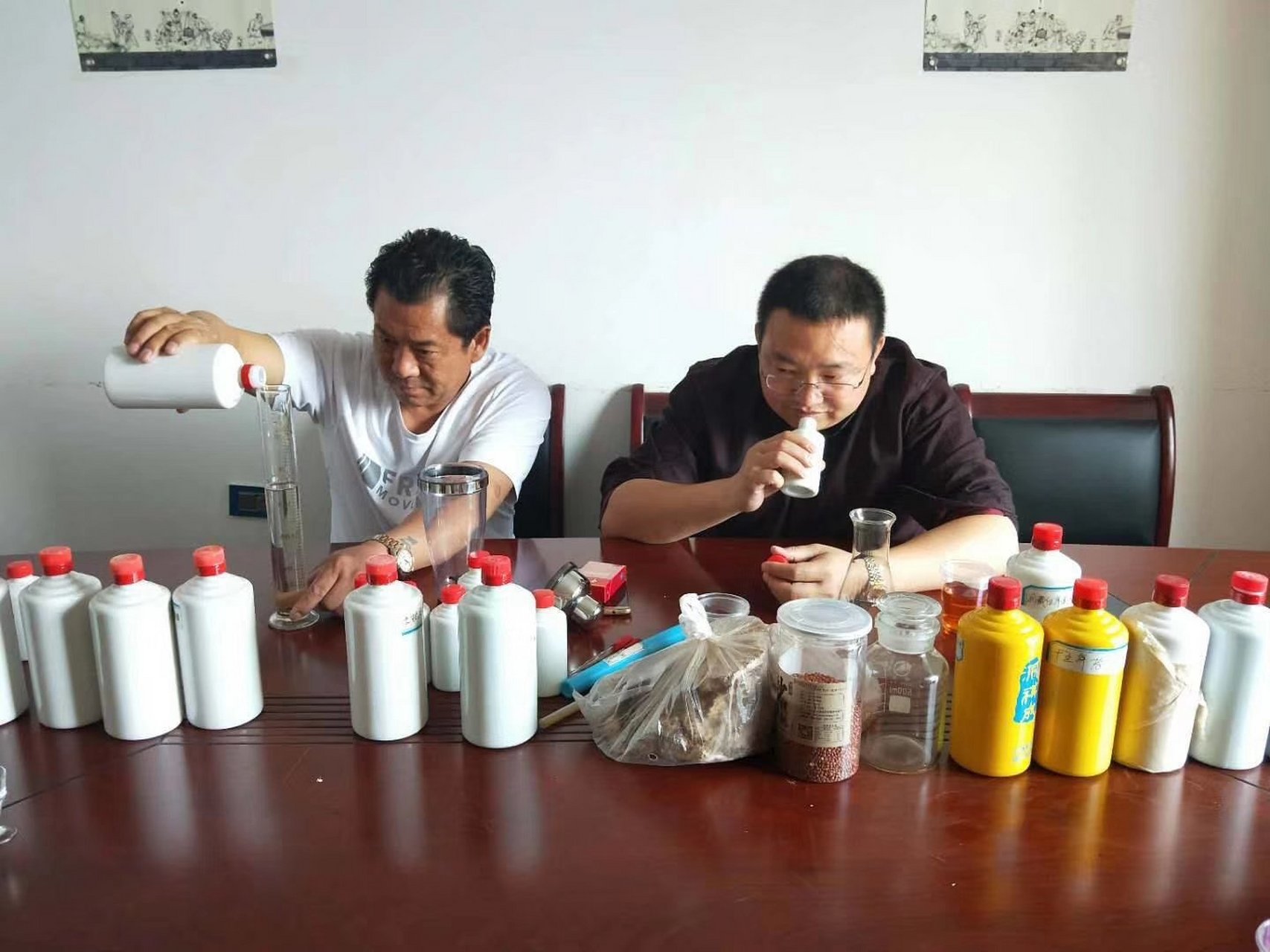 文学#         酱香魂  (陈生铠群)  在这个神奇奥妙的地方, 群山