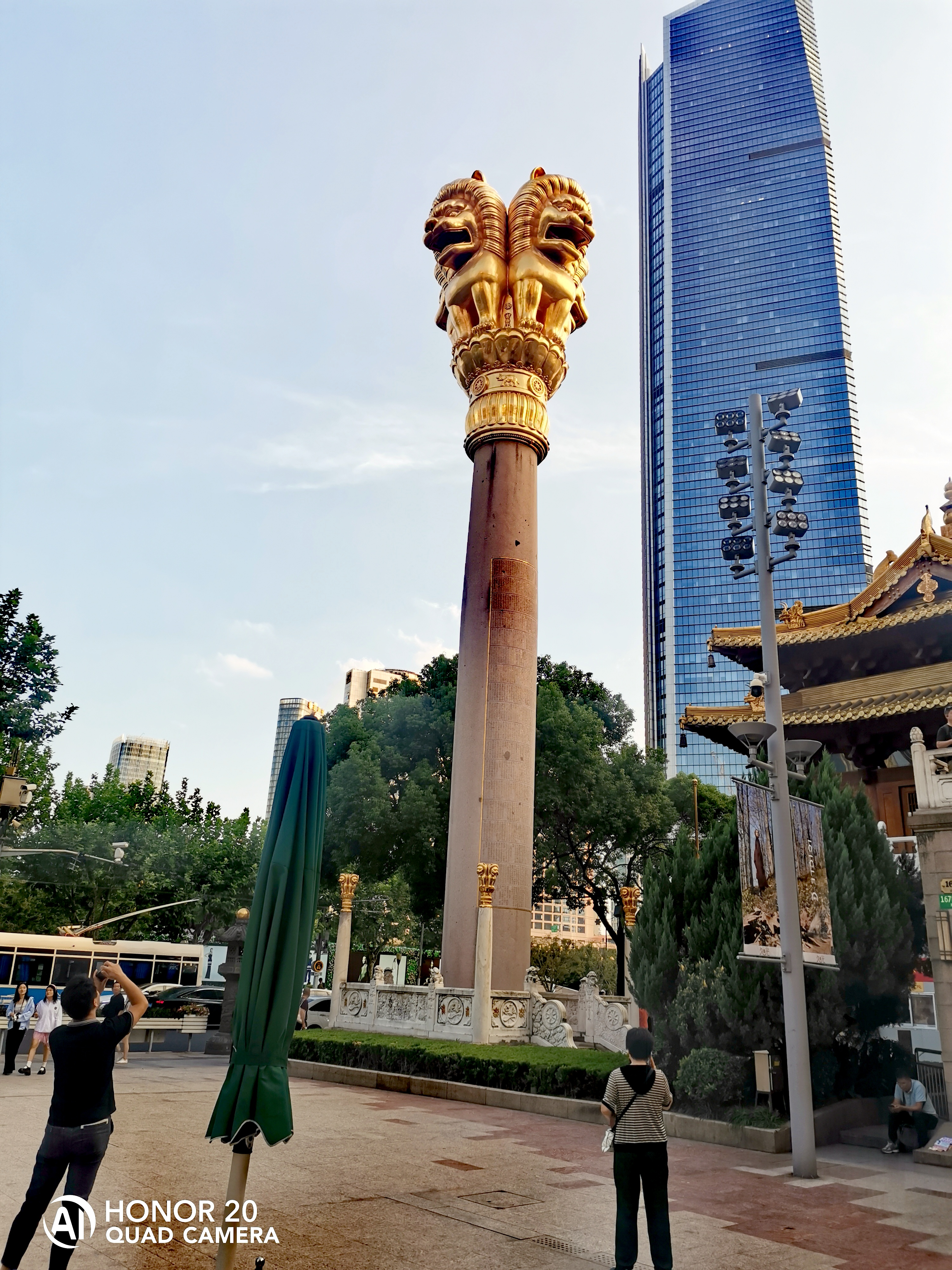 静安寺,金顶,阿育王柱