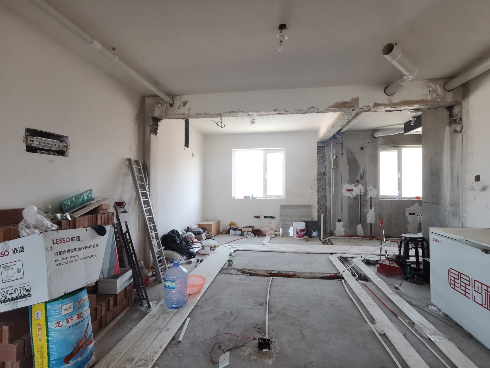 同城房产# 宝湖锦都,155平米大四居,可以看到艾依河哦