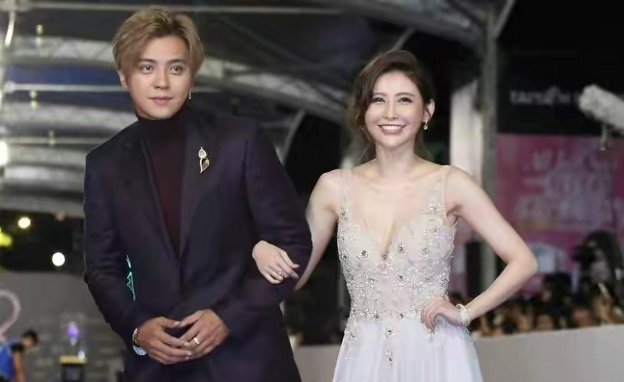 台媒曝蝴蝶姐姐结婚# 台媒报道称蝴蝶姐姐简恺乐已经悄悄和男友结殚