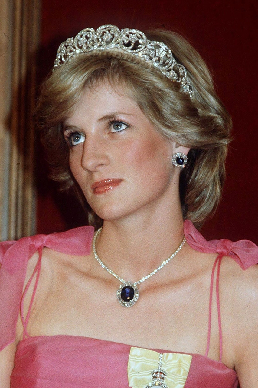 是女王"送"给戴安娜的结婚礼物,戴安娜离婚后通过协议的方式收回王室