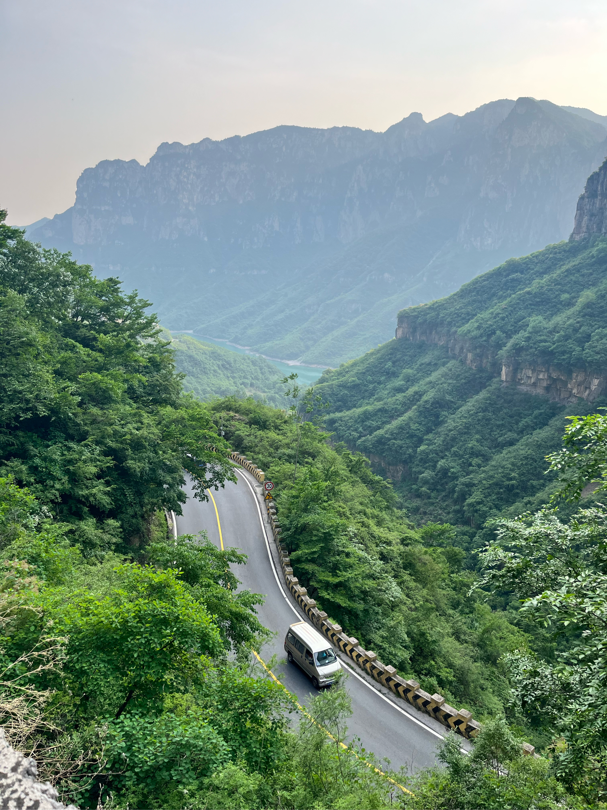 山路壁纸图片