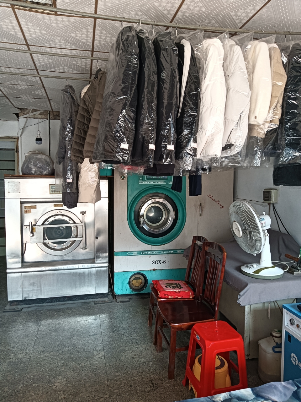 干洗店转让编号1519923玲,中山市南头镇同乐西路35号,面积70租金800