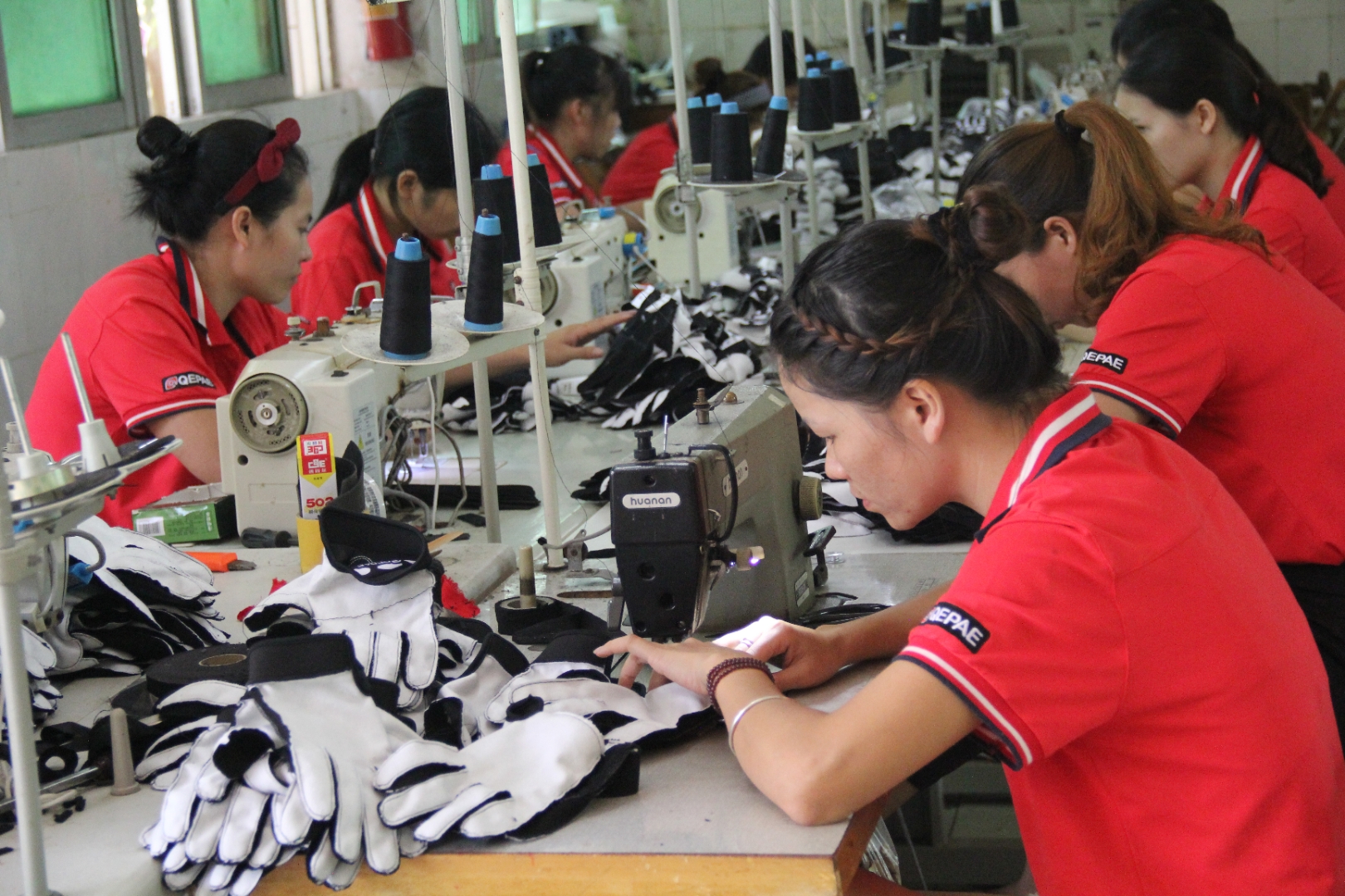 探秘车间:手工艺制作的魅力瞬间