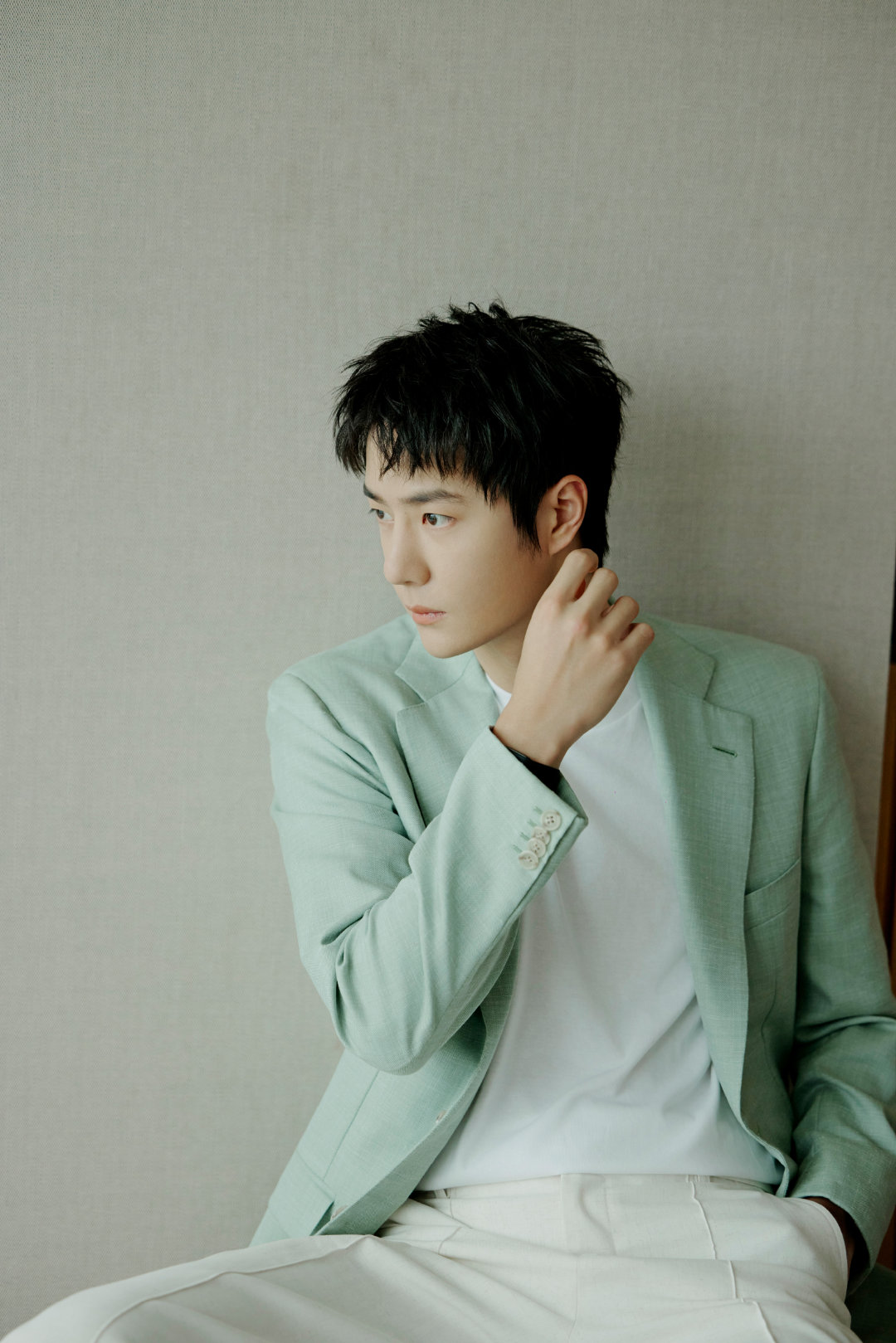 好帅气的代言人 #王一博代言林氏家居#  #王一博北京出发深圳# #王