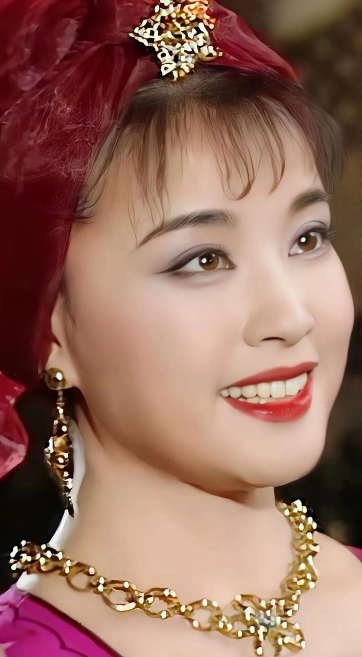 年轻时代的刘晓庆美爆了