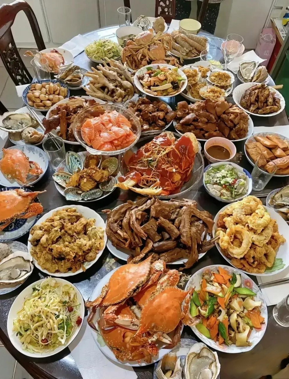 这一桌大餐成本要不要两千大洋  [色][色][色]