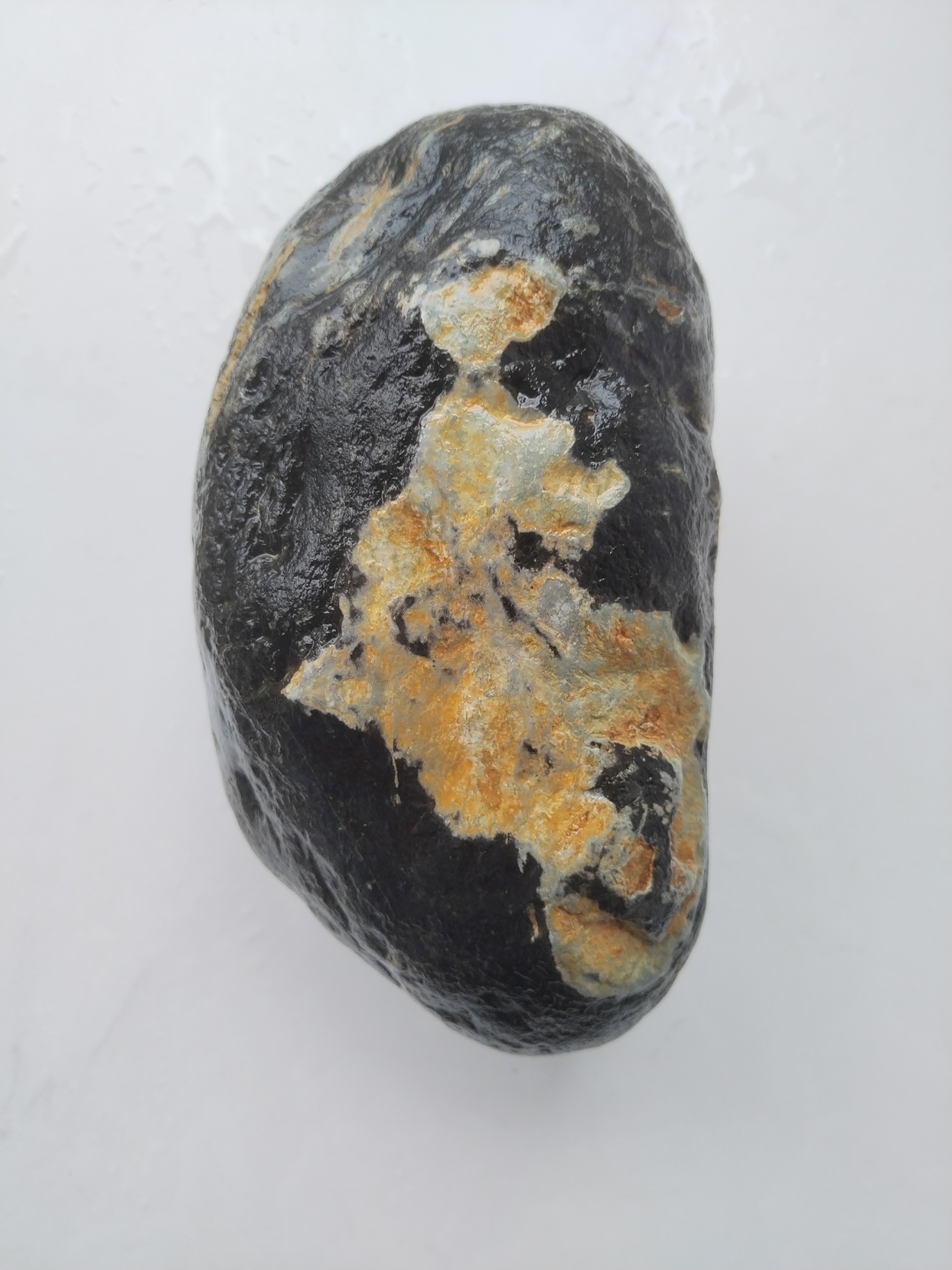 奇石# 分享 主题:《旗袍少女》 编号:0407彩釉石