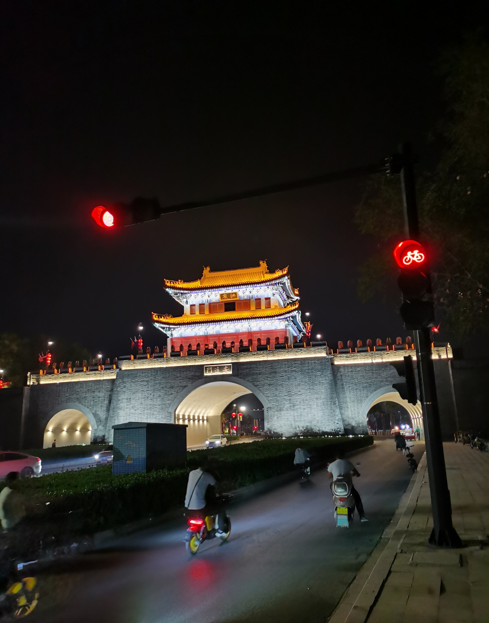 开封北门夜景!