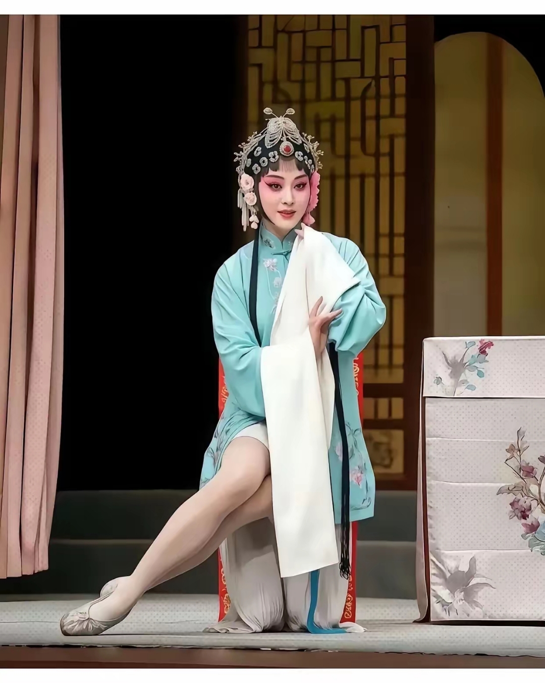 我认为凡事皆有利弊,关键在于观众的看法,大家怎么想呢?欢迎展开讨论!