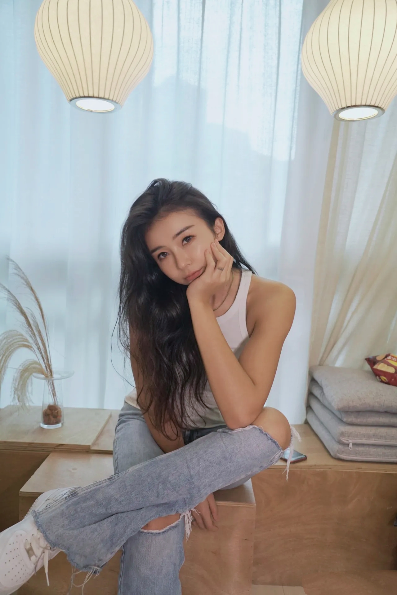 主持人张曼源小姐,在自己社交平台晒美照