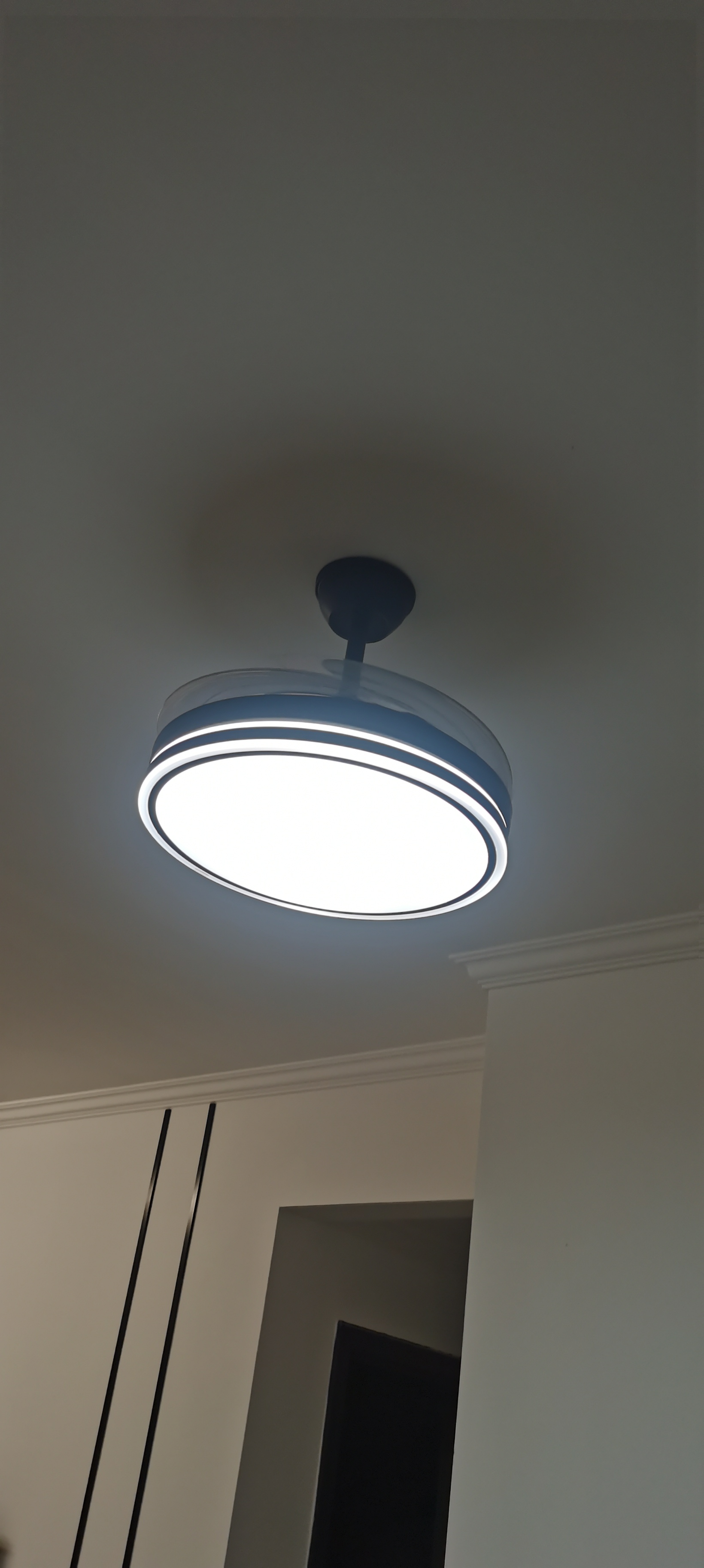 珍失落的图片 伤心担心的图片发朋友圈冷白色灯是什么颜色浴室灯洗帘