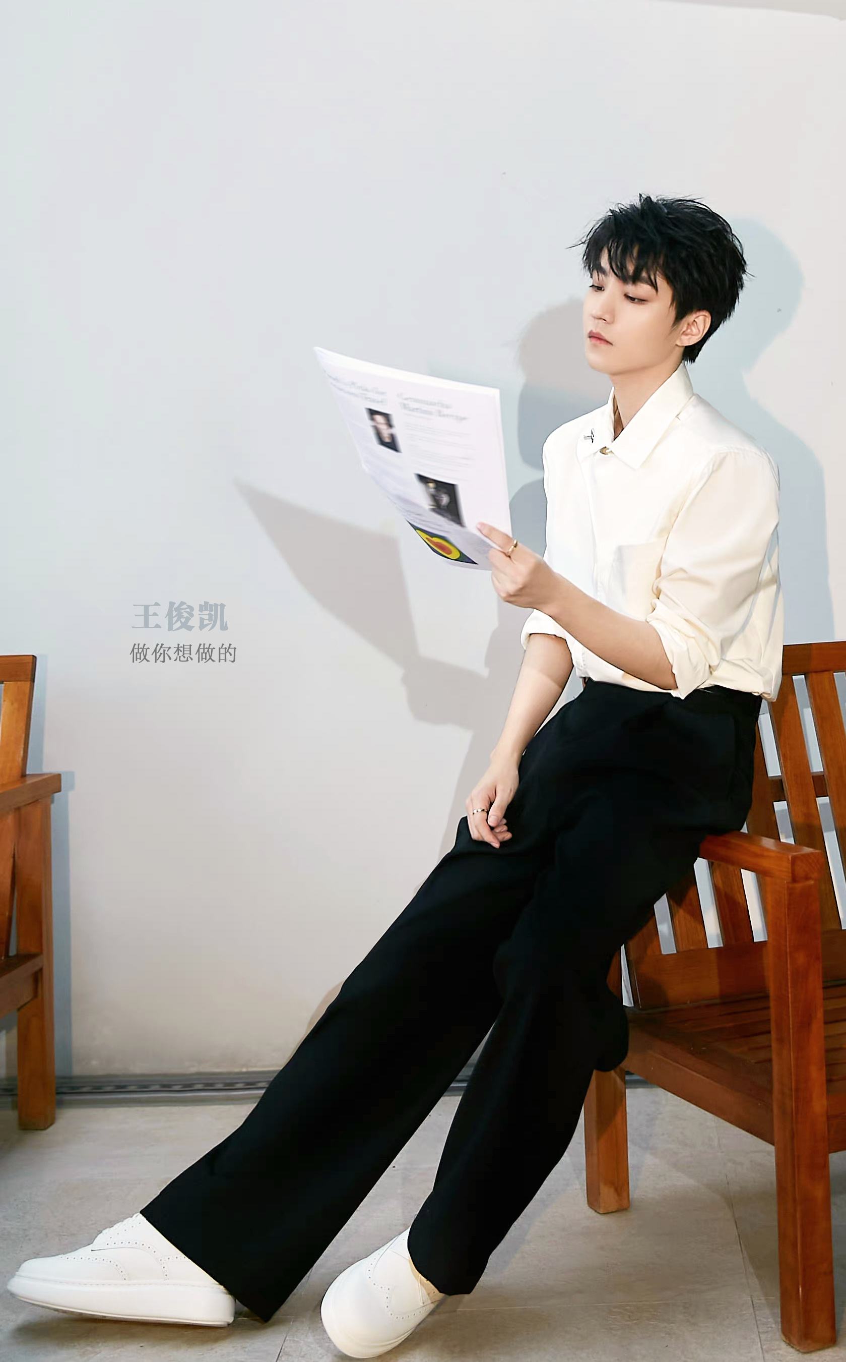 王俊凯# #王俊凯2023遇兔呈祥# 0 昨天的帅小伙,晚安.