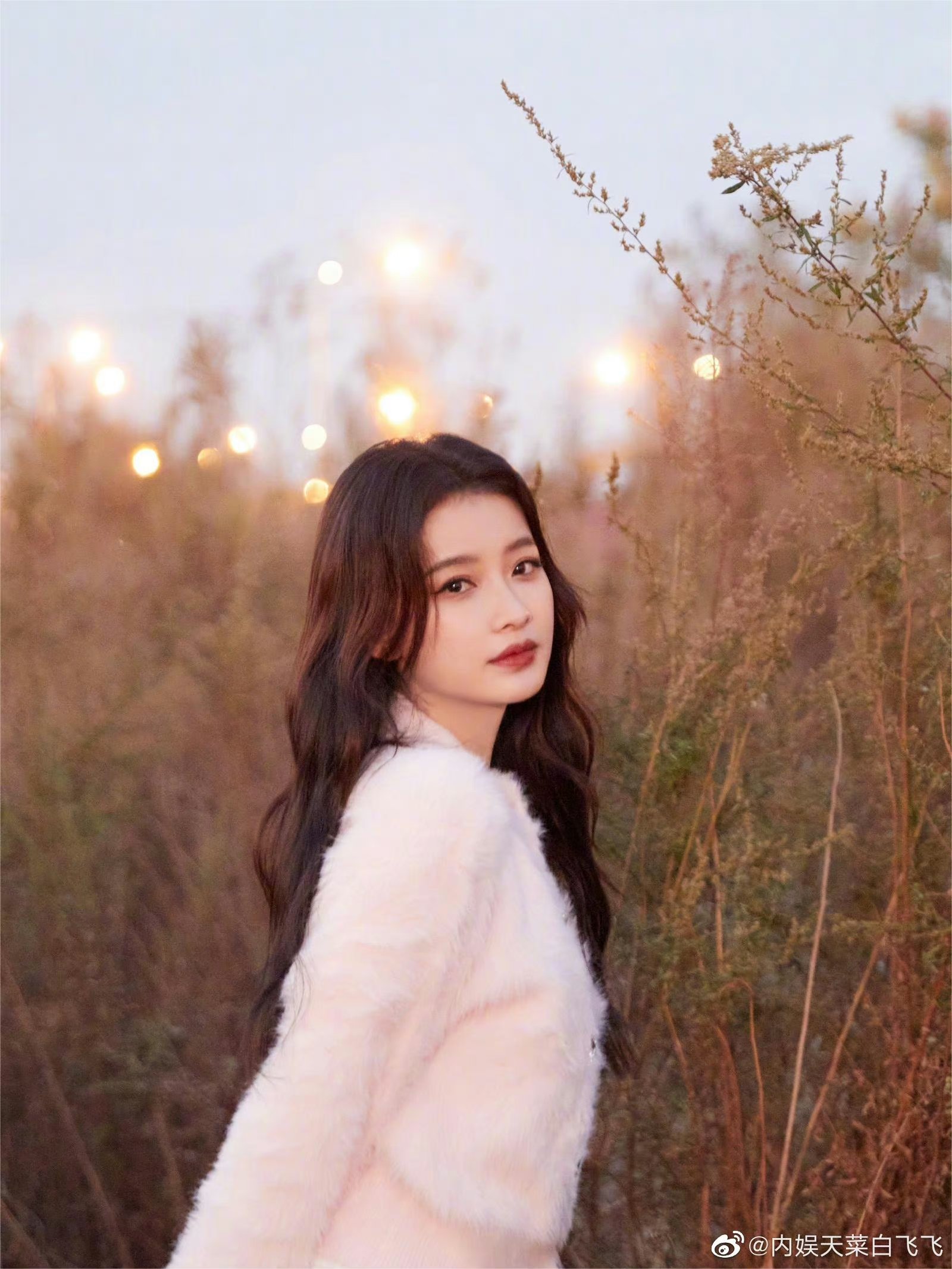 孙怡24岁嫁富二代,结婚5年,育有一女,没办婚礼已离婚.