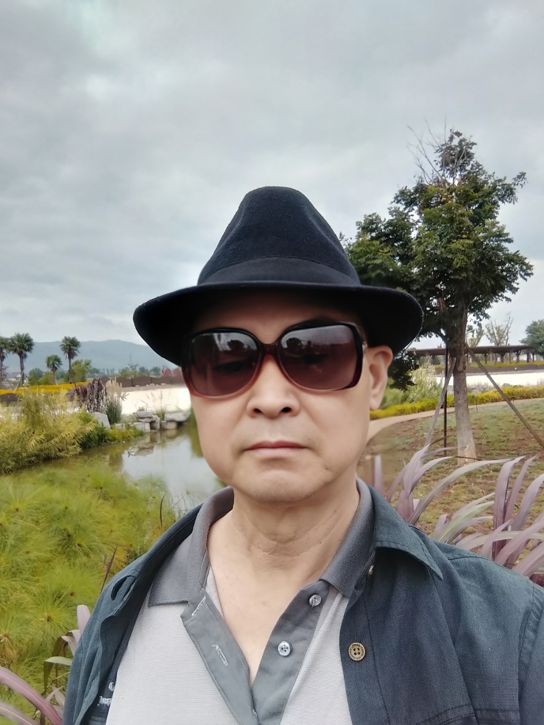 帽子哥:古山.中原游鹤