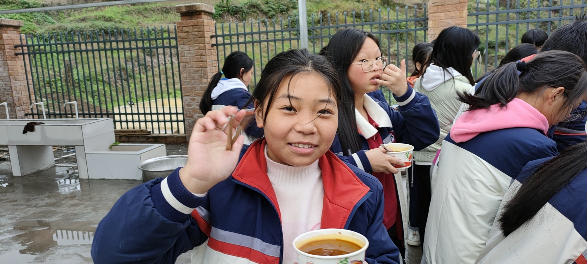 宣汉县黄金初级中学图片