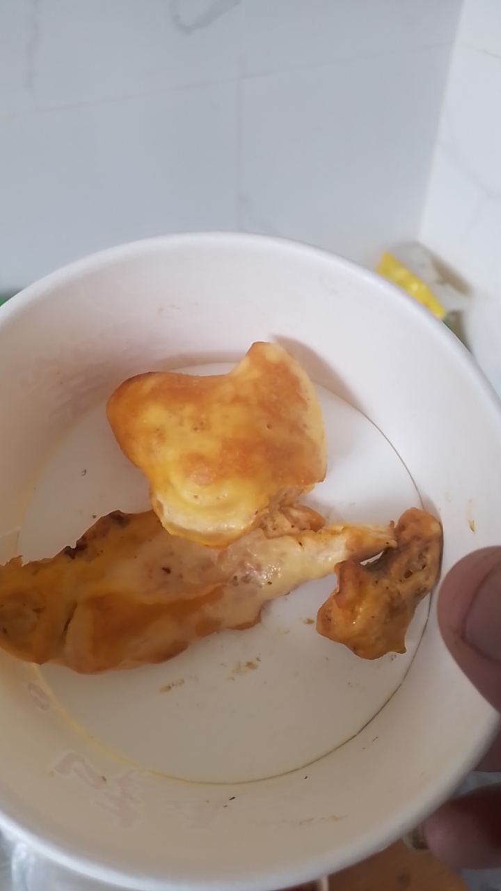 这个是从鸡腹取出来的,这个是鸡宝吗,有收购鸡宝的吗价格多少