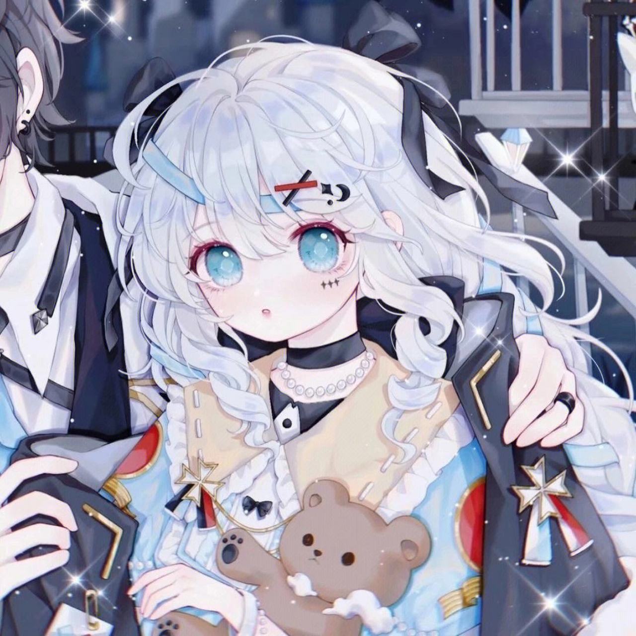 这张图中的粉色长发女孩,侧躺的姿态和手部的动作,仿佛在诉说着她内心