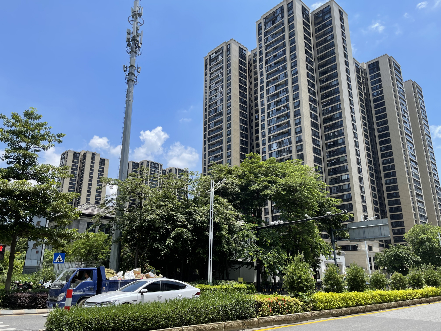 当下那些房子最抗跌:  市中心原装电梯 花园小区 绝对次新  市区的