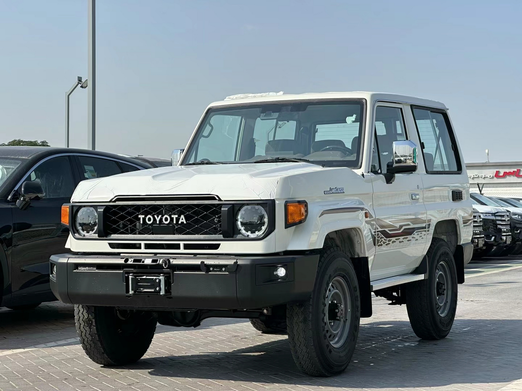 24款丰田lc71柴油2.8自动档,带led梅花灯