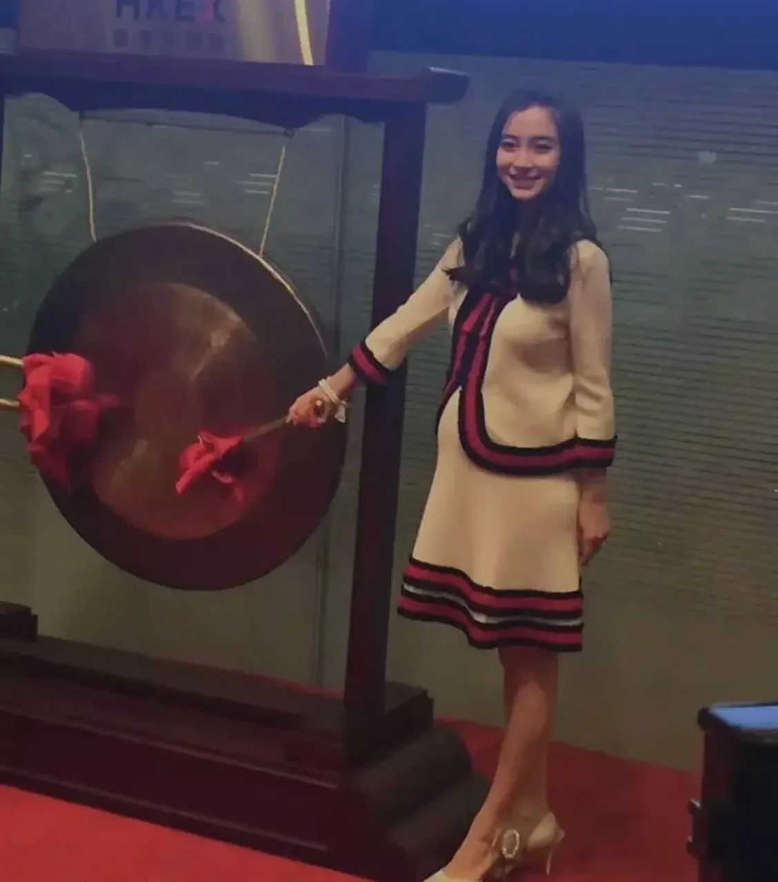 杨颖的怀孕照曝光了,而且还是罕见的哦!