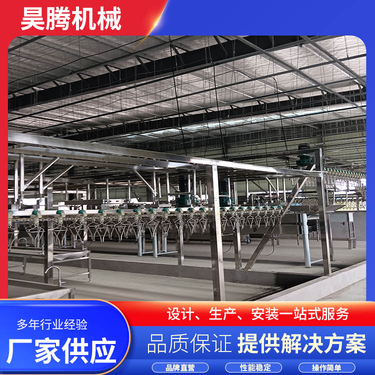 全自动宰鸡流水线通常由吊挂式流水线,立式烫毛机,卧式脱毛机,头颈
