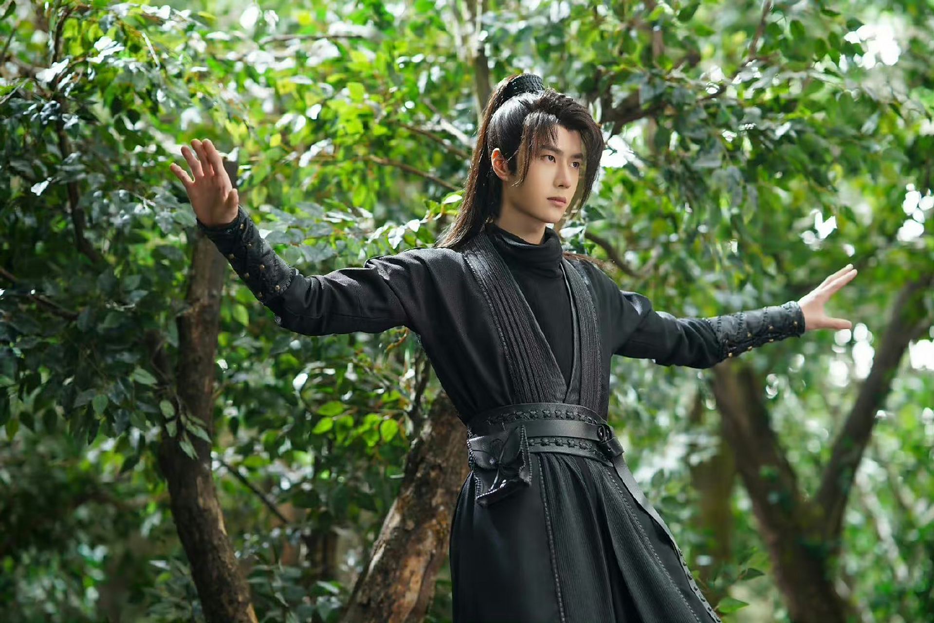 电视剧##有翡# 黑衣谢允好酷[比心]