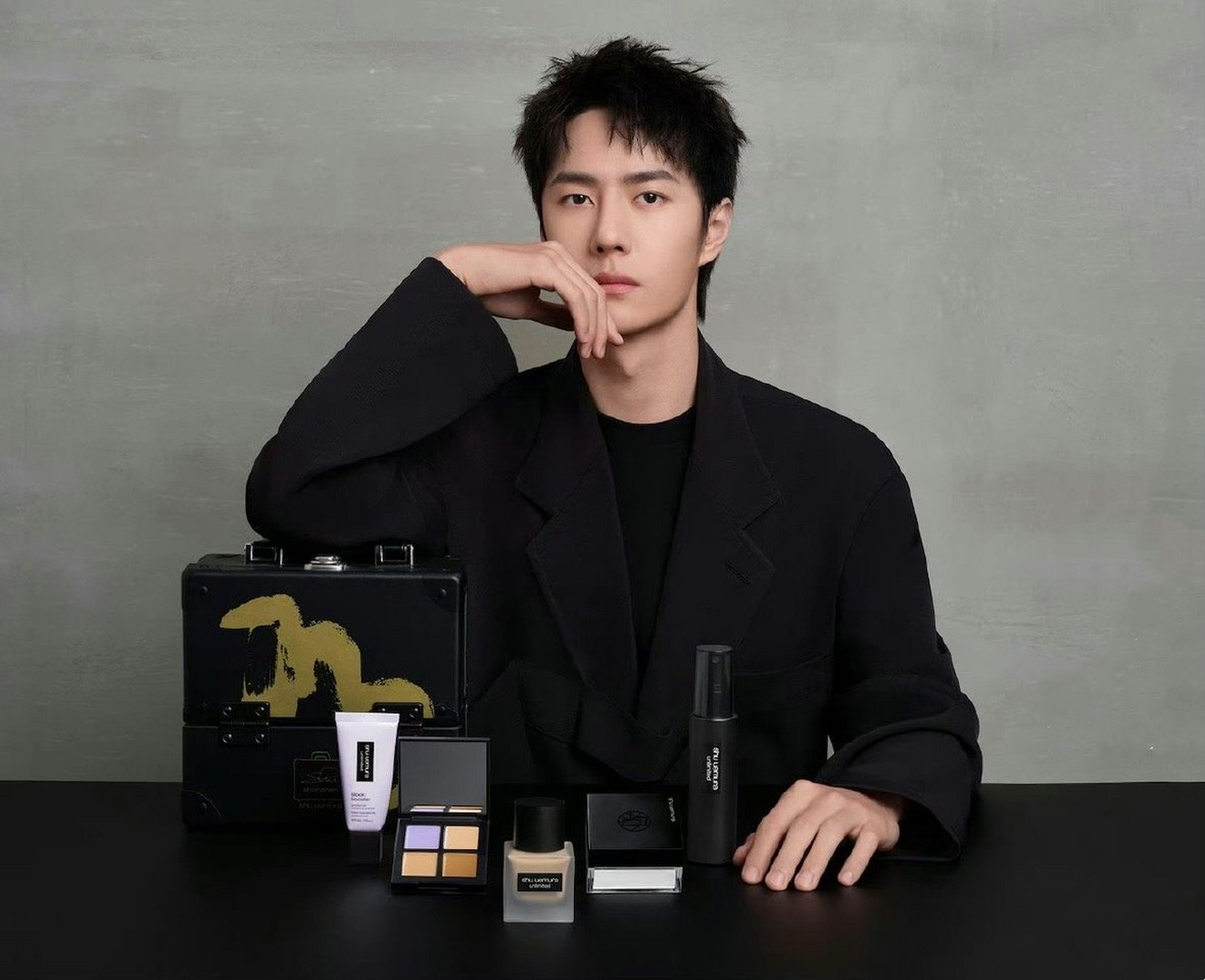 王一博植村秀全球品牌代言人# 王一博代言六年了,广告都堪称大片